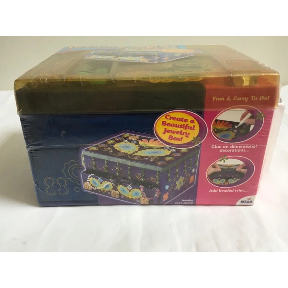 GO GIRLZ BEAD IT SEQUIN IT BOX, DREAMY NIGHTS JEWELRY BOX MEGA 2006